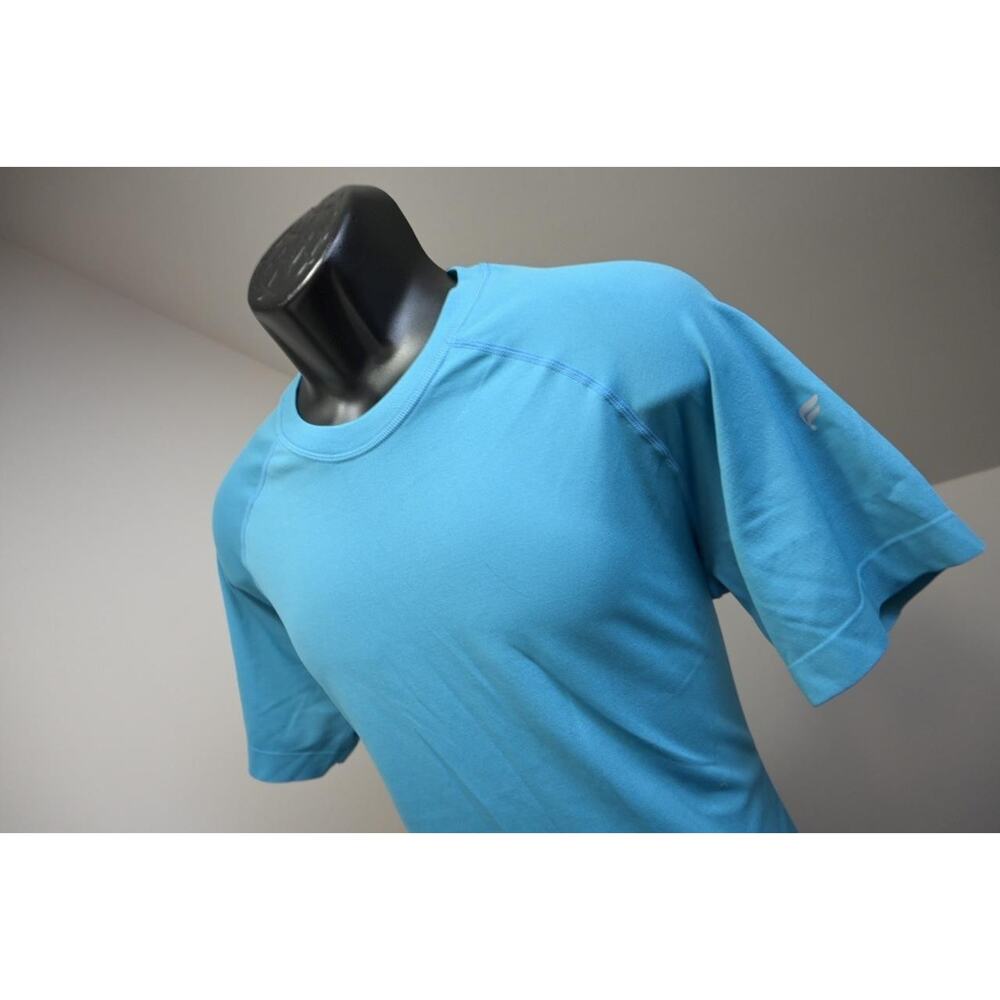Fabletics‎ Gym Shirt Wicking Fitted Short Sleeve Athletic Blue Tee Mens XL